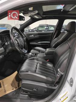 کرایسلەر 300